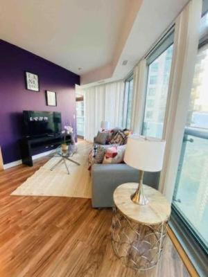 Downtown Suites Торонто Екстериор снимка